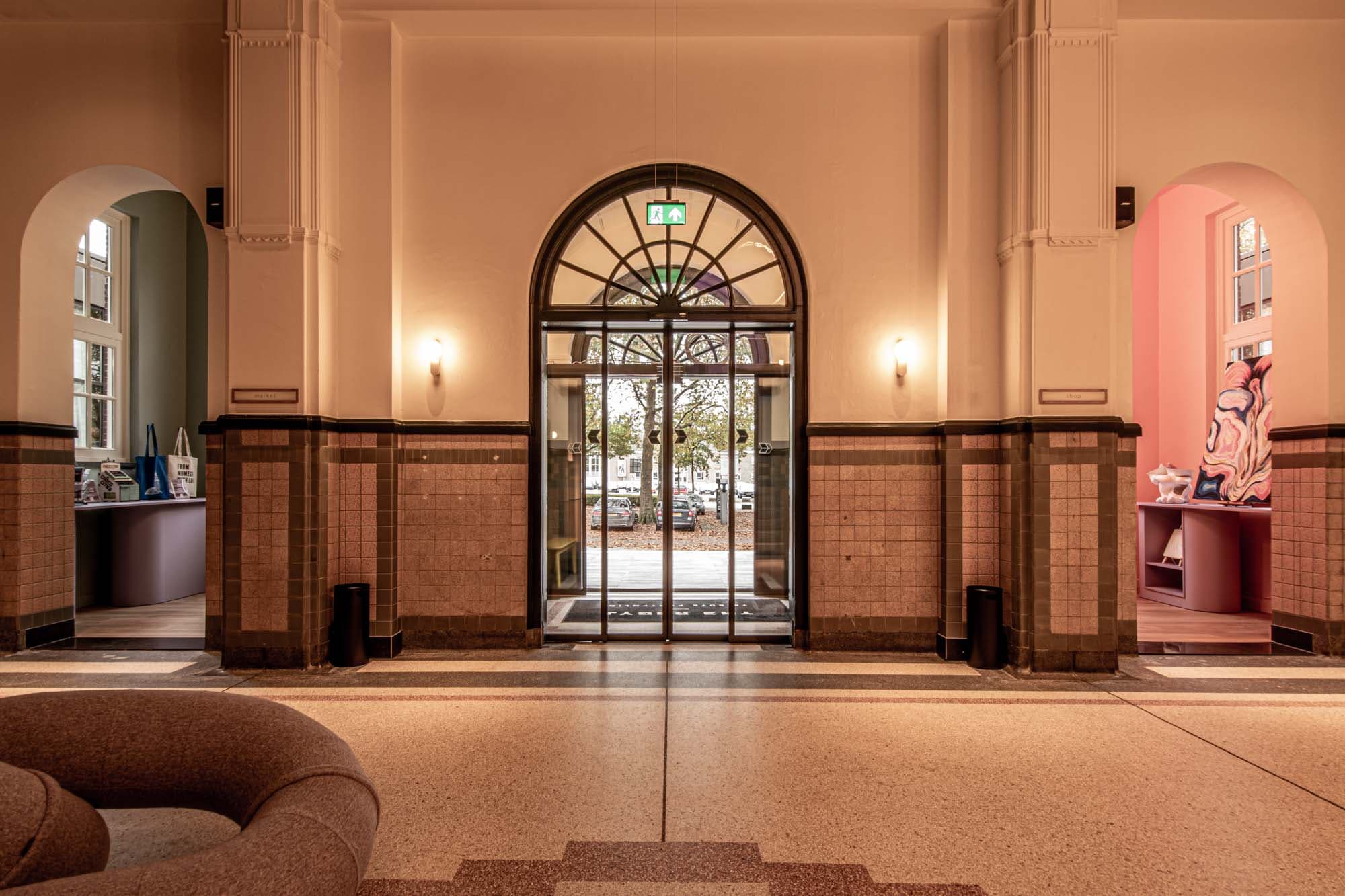 Het team van Keistad Tegelwerken