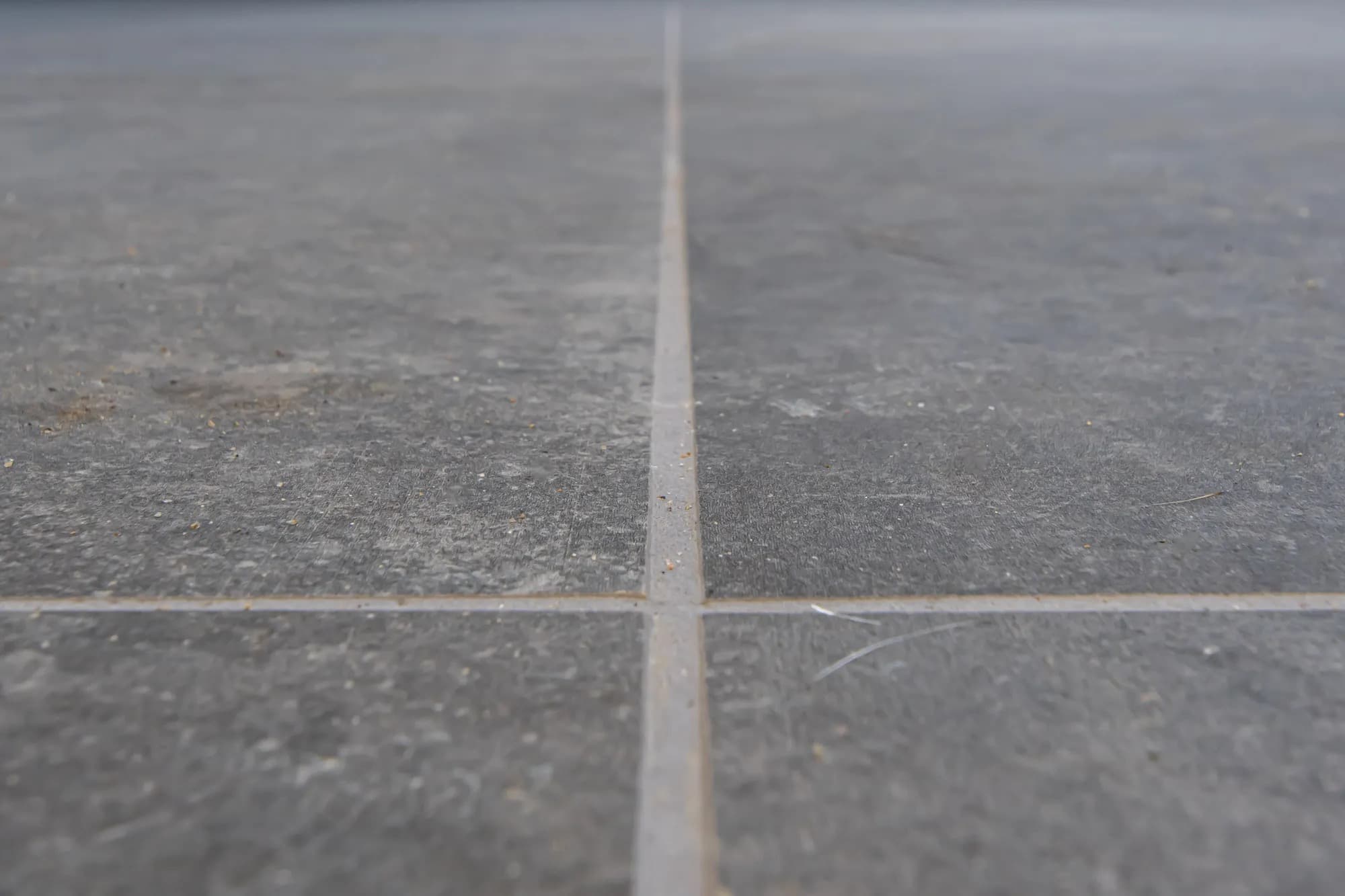 Tegelformaat en voegwerk bepalen mede de prijs van een badkamer renovatie